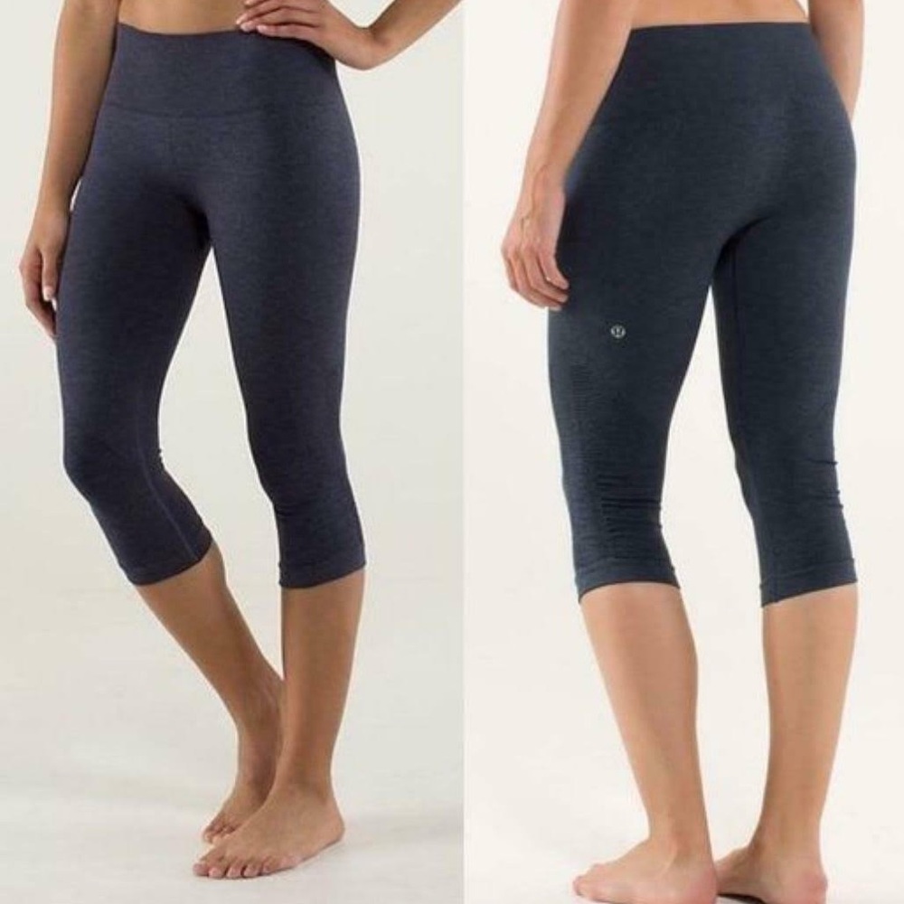 Lululemon in the flow crop